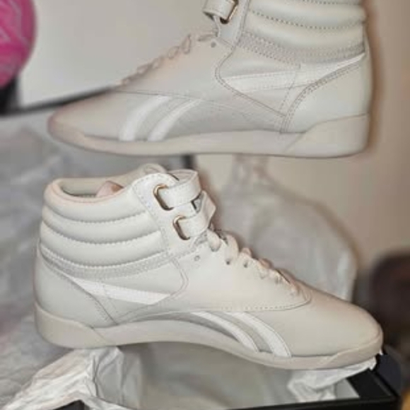 Reebok X Cardi B F/S Hi Women's Training Shoes - Picture 2 of 8